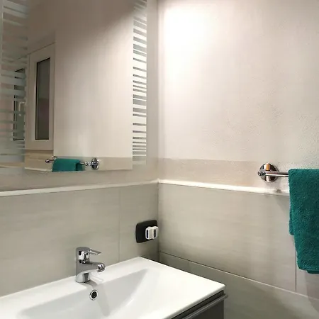 Ferienwohnung Appartement Porto Valtravaglia